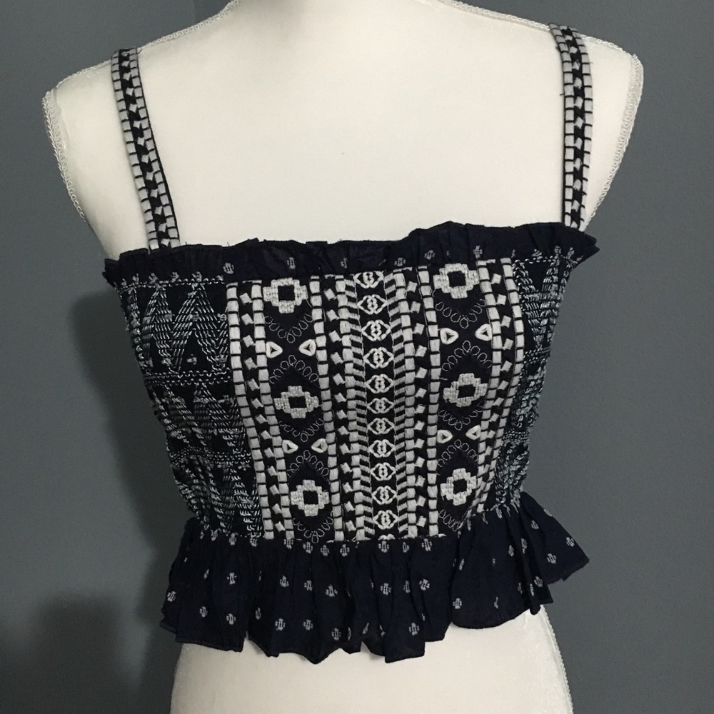 NWT NAVY BLUE STRETCH CROP TOP SMALL
